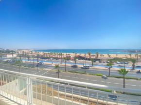 Seaview apartment in prime location